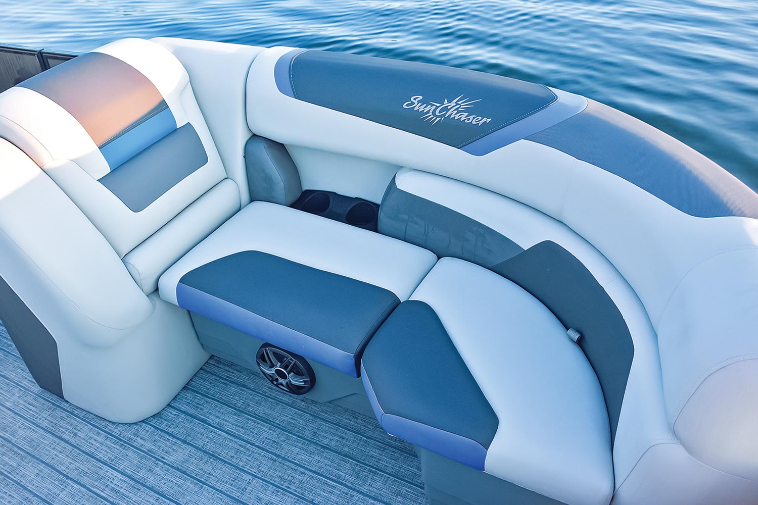 a two seater lounge on the SunChaser Geneva 22 LR DH Sport