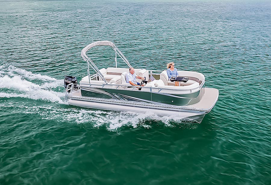 people cruising on the Avalon 2080 Venture FNC