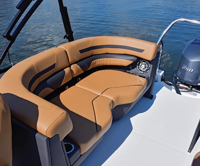 FunDeck 2360 SBC seating