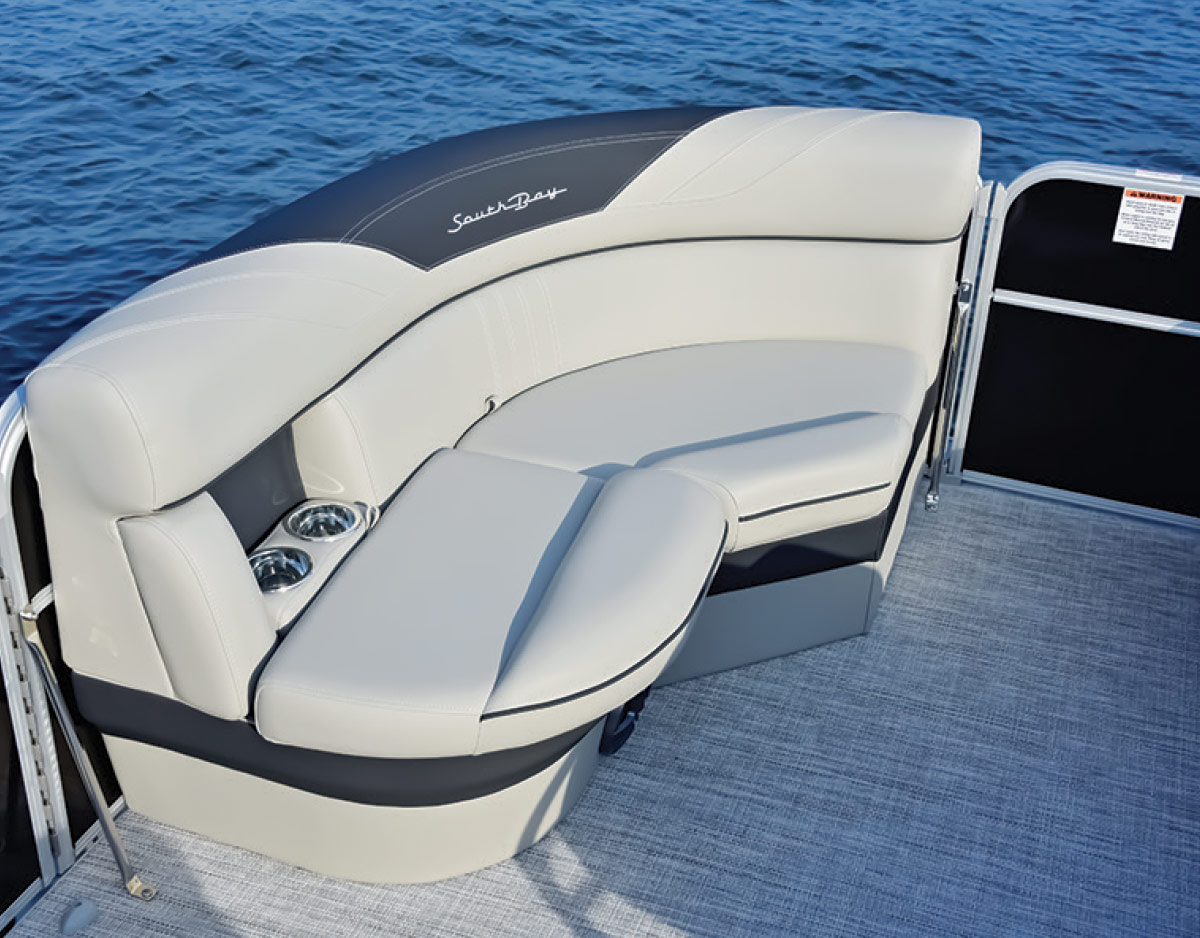 222 RS LE 2.75's leather seats