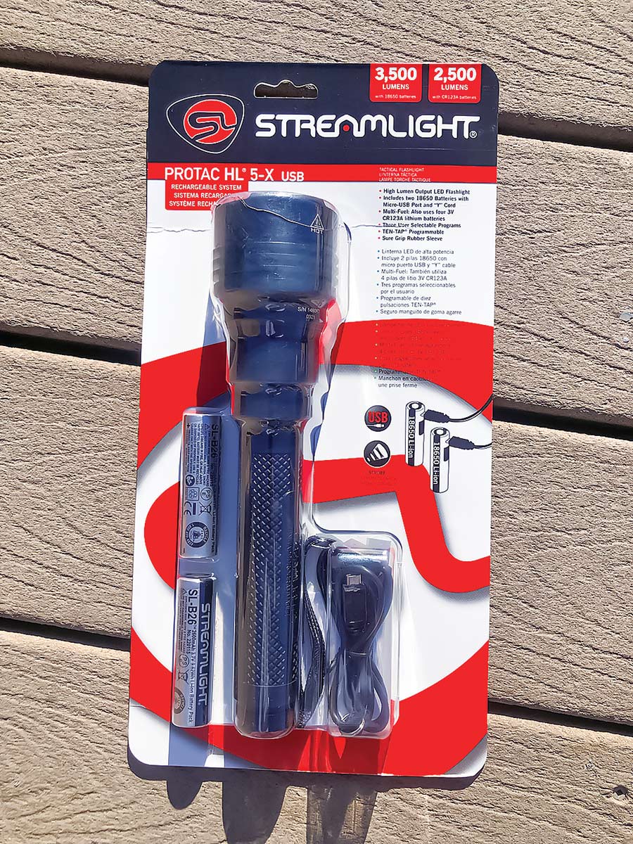 streamlight flashlight with batteries in packaging