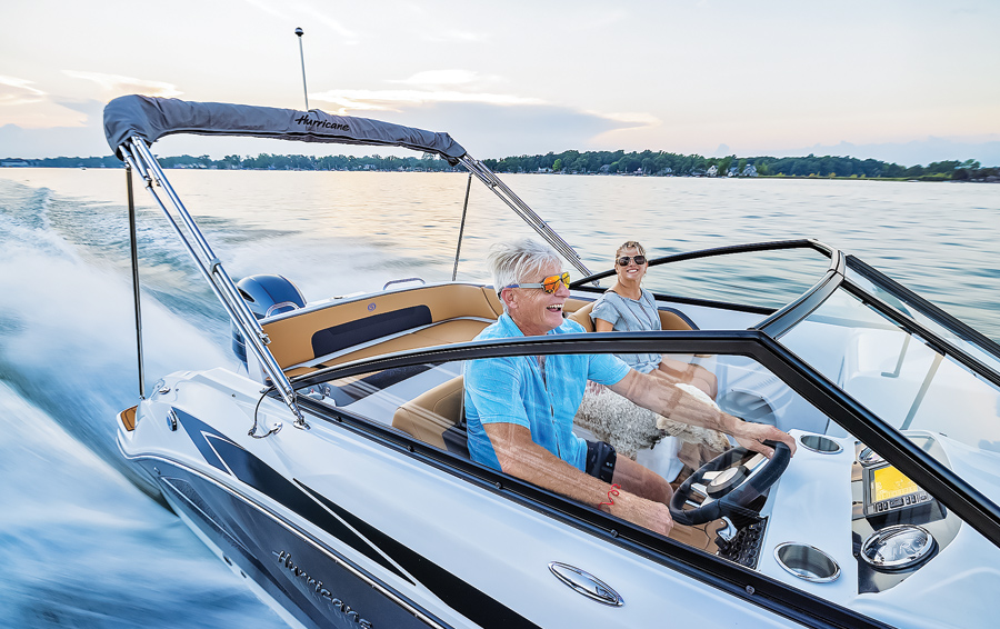 SunDeck 235-OB being driven by Walter