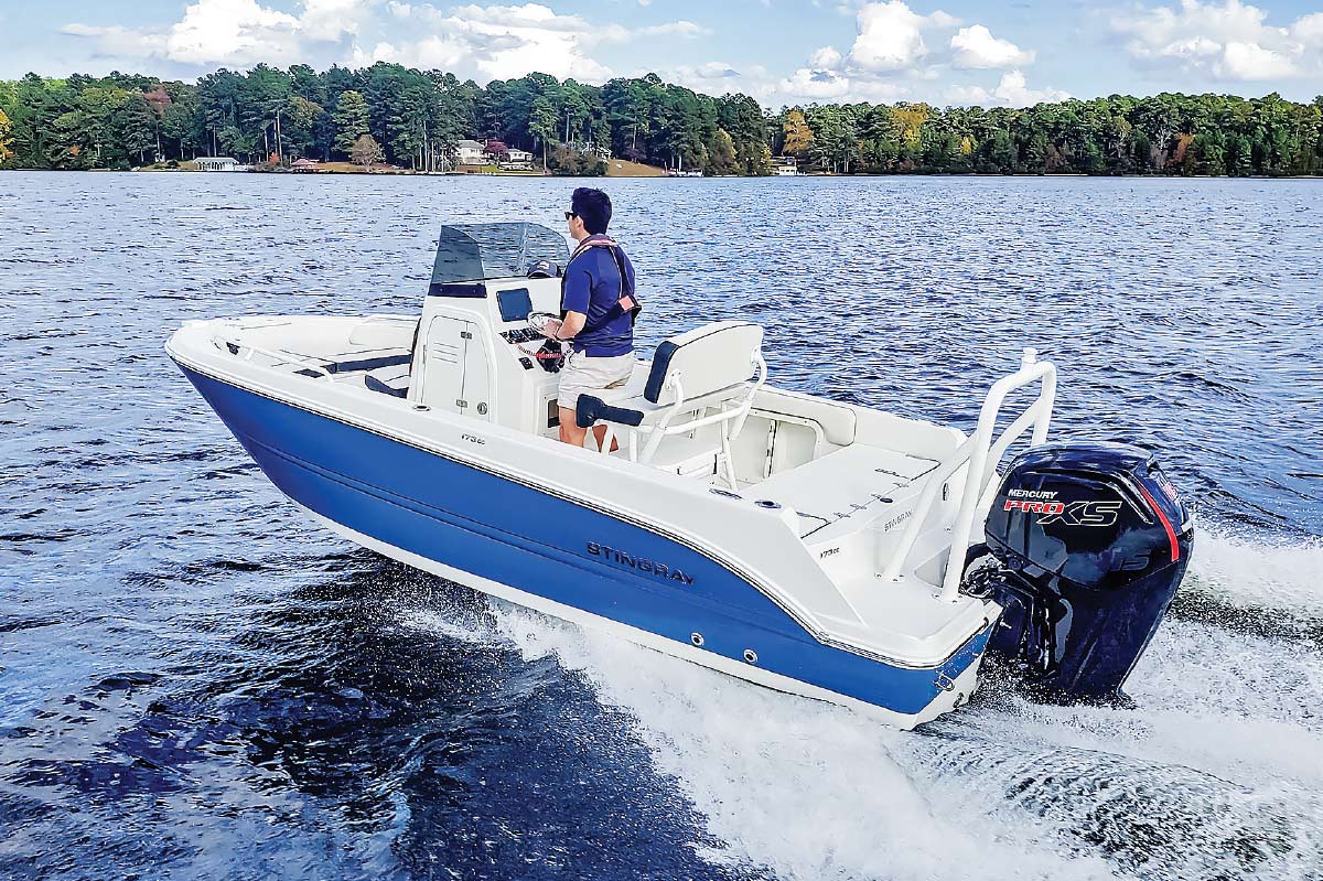 Side view of Stingray 173CC
