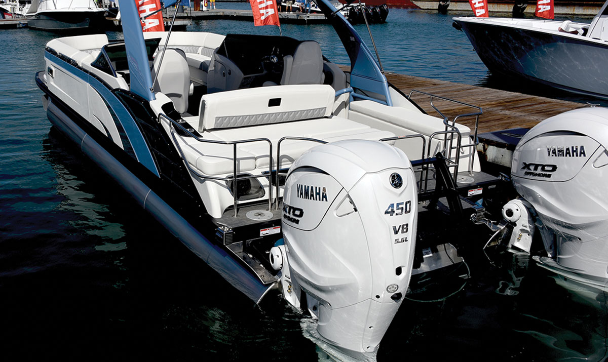 900 HP Bennington's dual outboard Yamaha 450s
