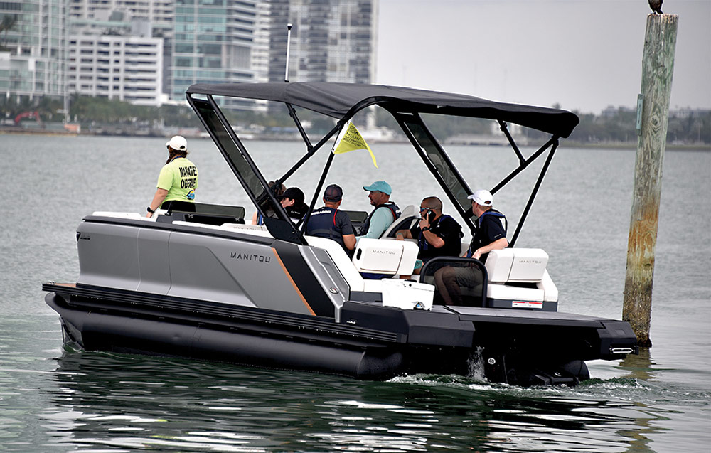 Silver Manitou pontoon