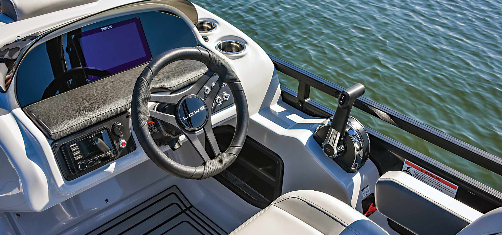 Lowe RS 25DL steering wheel