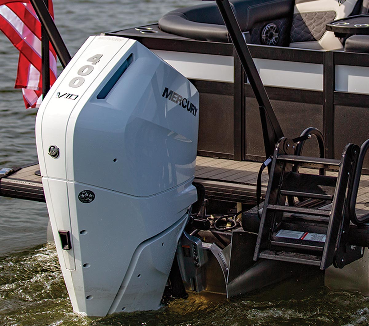 close view of the Viaggio Diamante's white Mercury Verado 400XL outboard engine and stern ladder