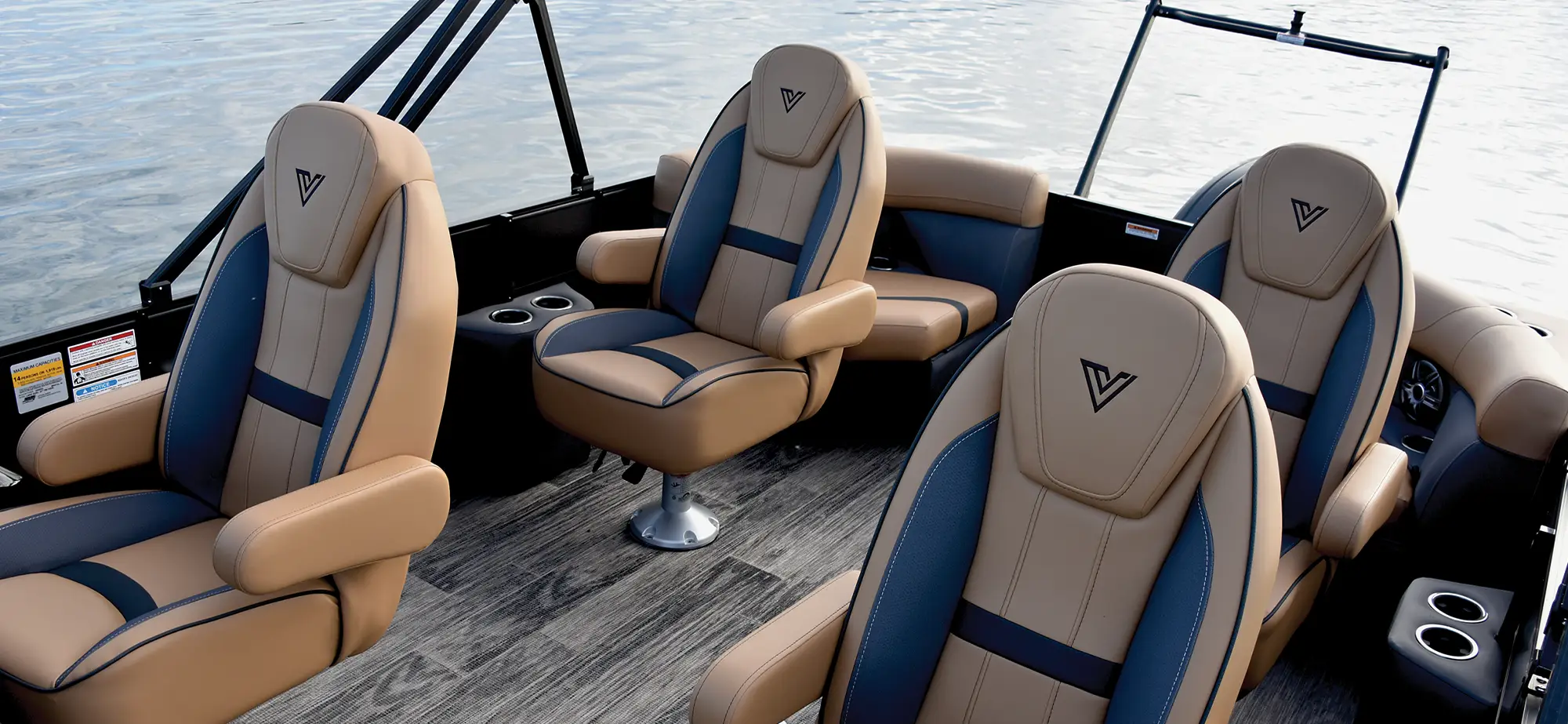 seats on a Viaggio Lago pontoon