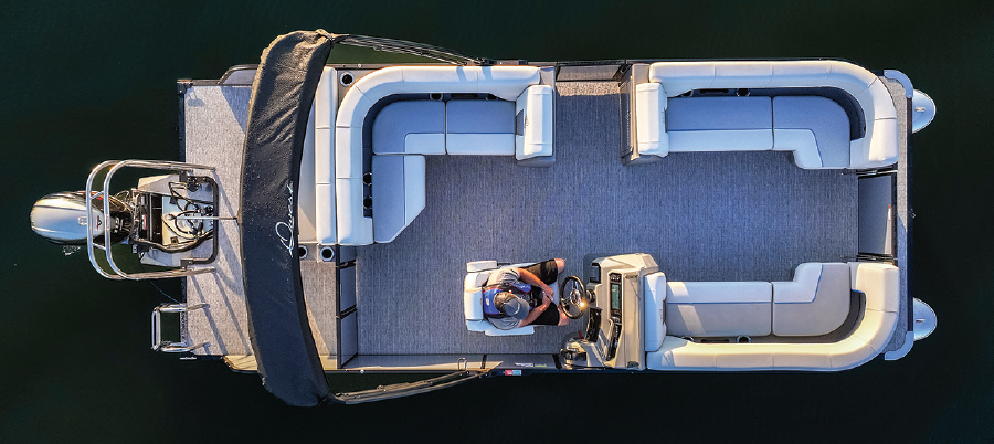 aerial top view of Qwest 22 E-Class Lanai