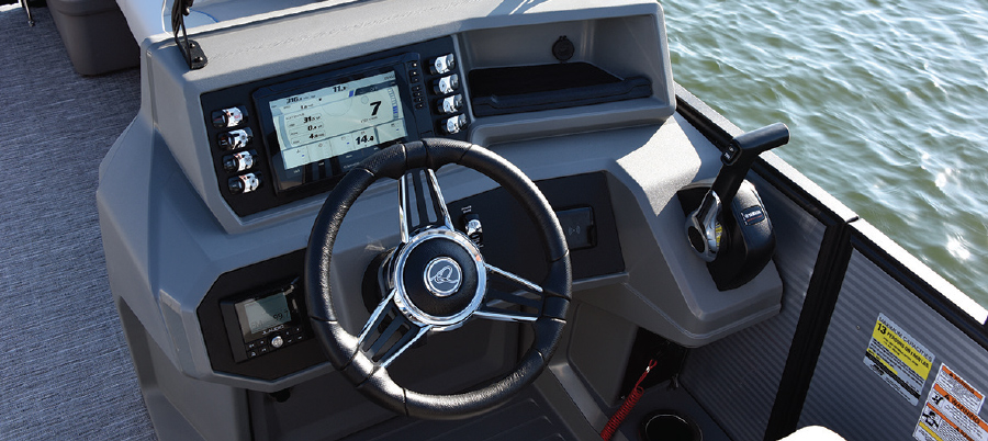 Qwest 22 E-Class Lanai steering wheel