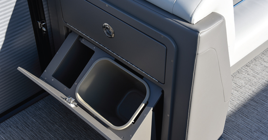 pulled out compartment on Qwest 22 E-Class Lanai