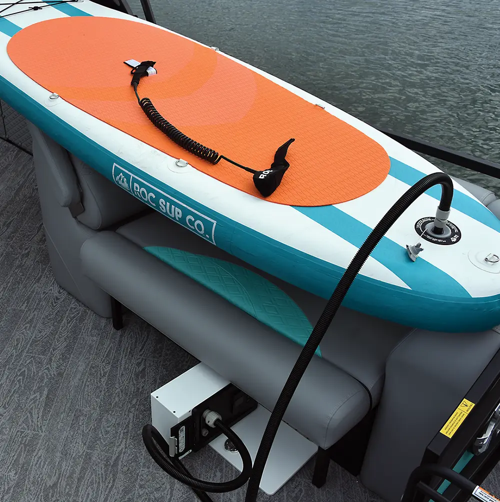 ATMOS 12V pumping air into an inflatable paddle boat