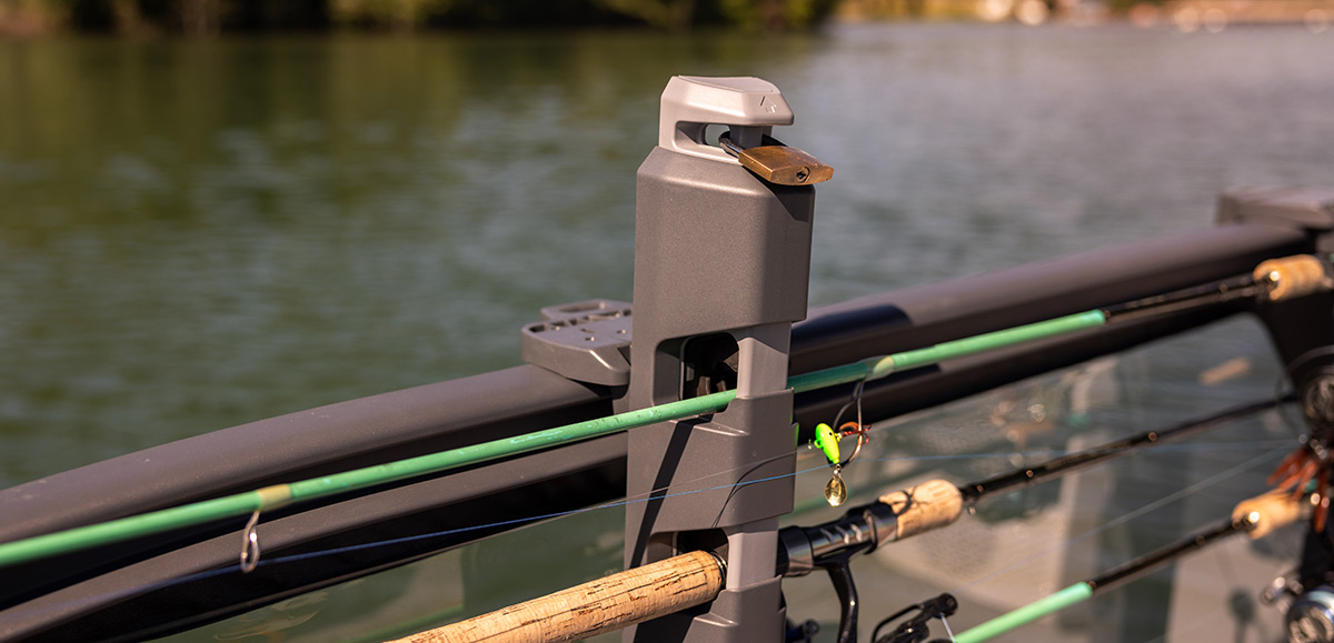 close up of a quick-attach livewell