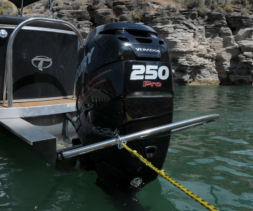 TurboSwing Tow Bar on the back of pontoon in water