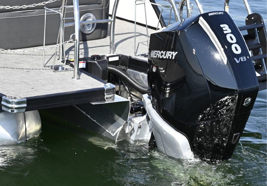 Barletta Corsa 23U pontoon motorboat vehicle's Mercury 300 Verado engine
