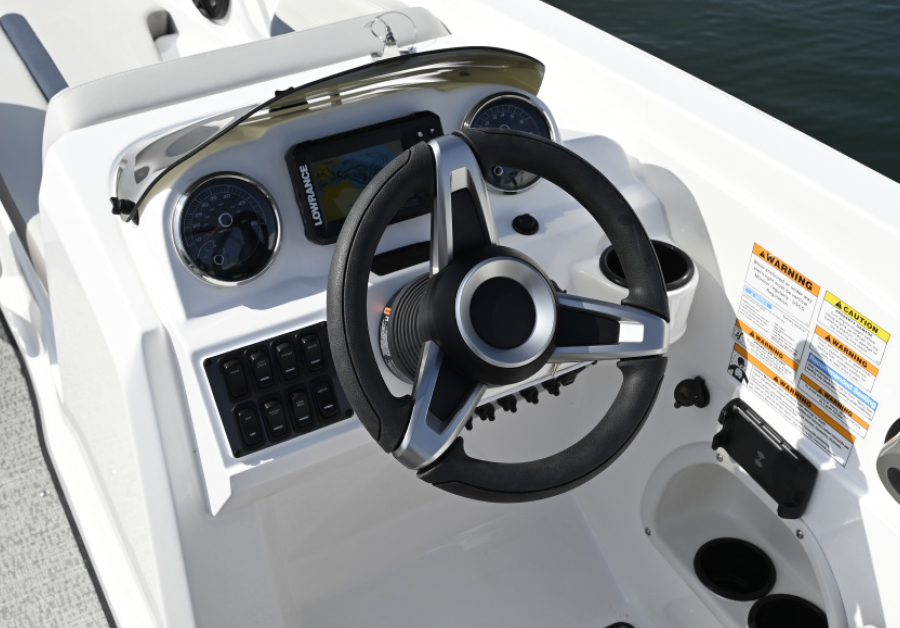 Hurricane SunDeck Sport 205 OB steering wheel