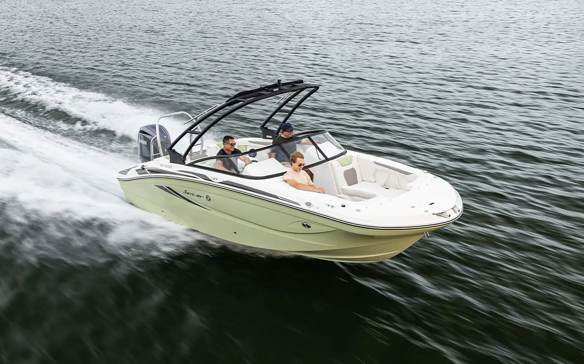Hurricane SunDeck 2050