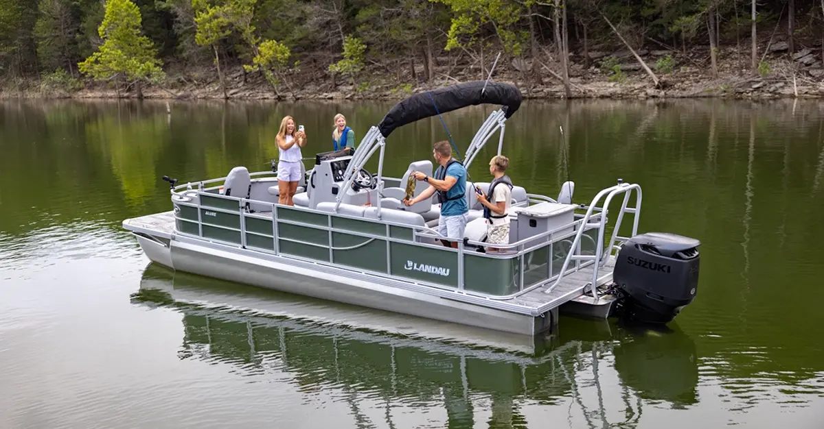 Landau A’Lure 23CC pontoon in green and silver